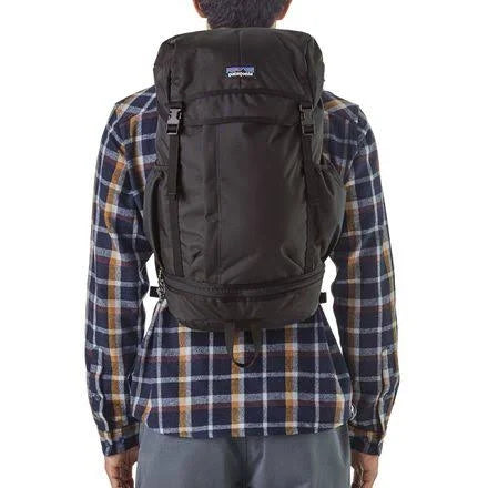 Black 28L Backpack H51668