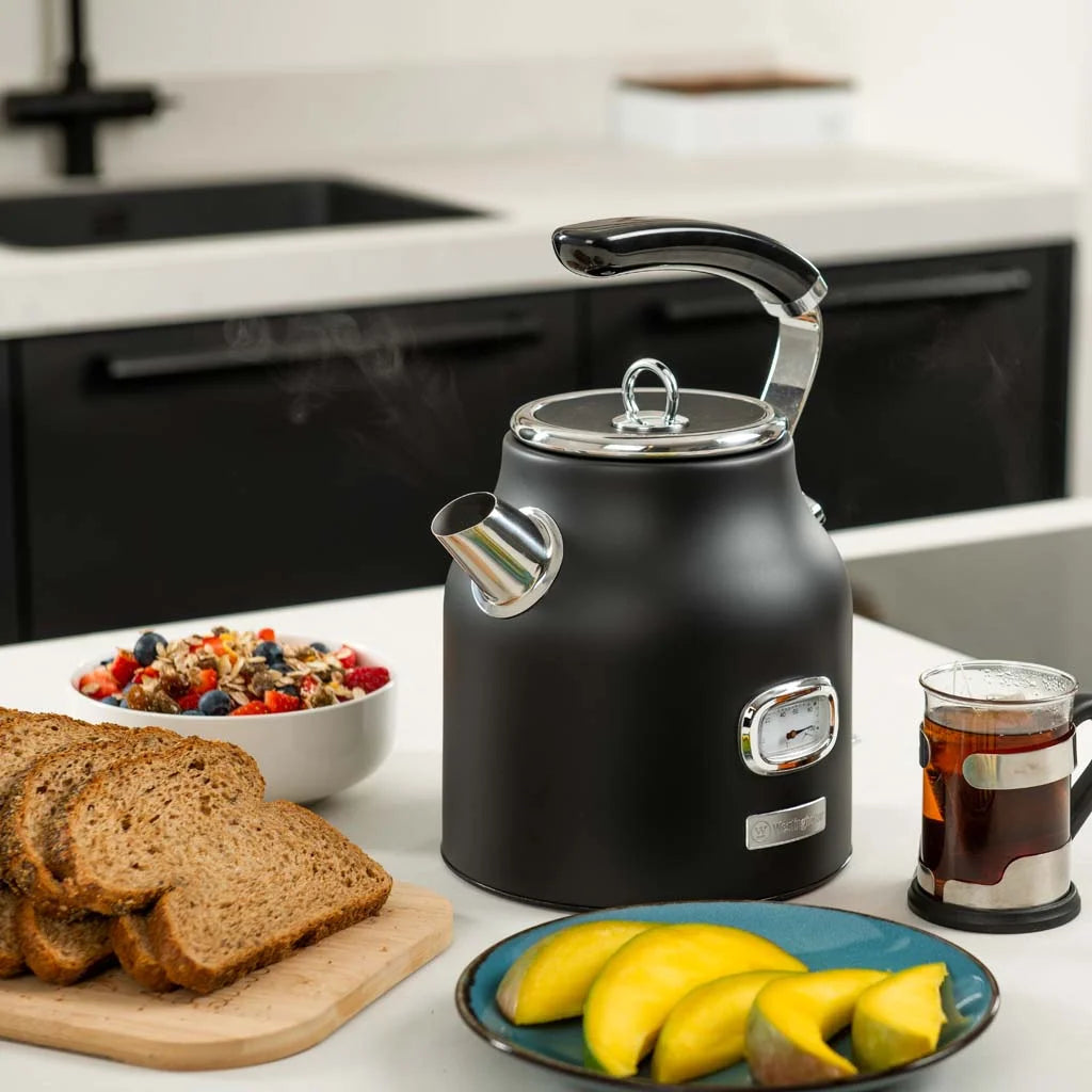 Black Electric Kettle Q2284