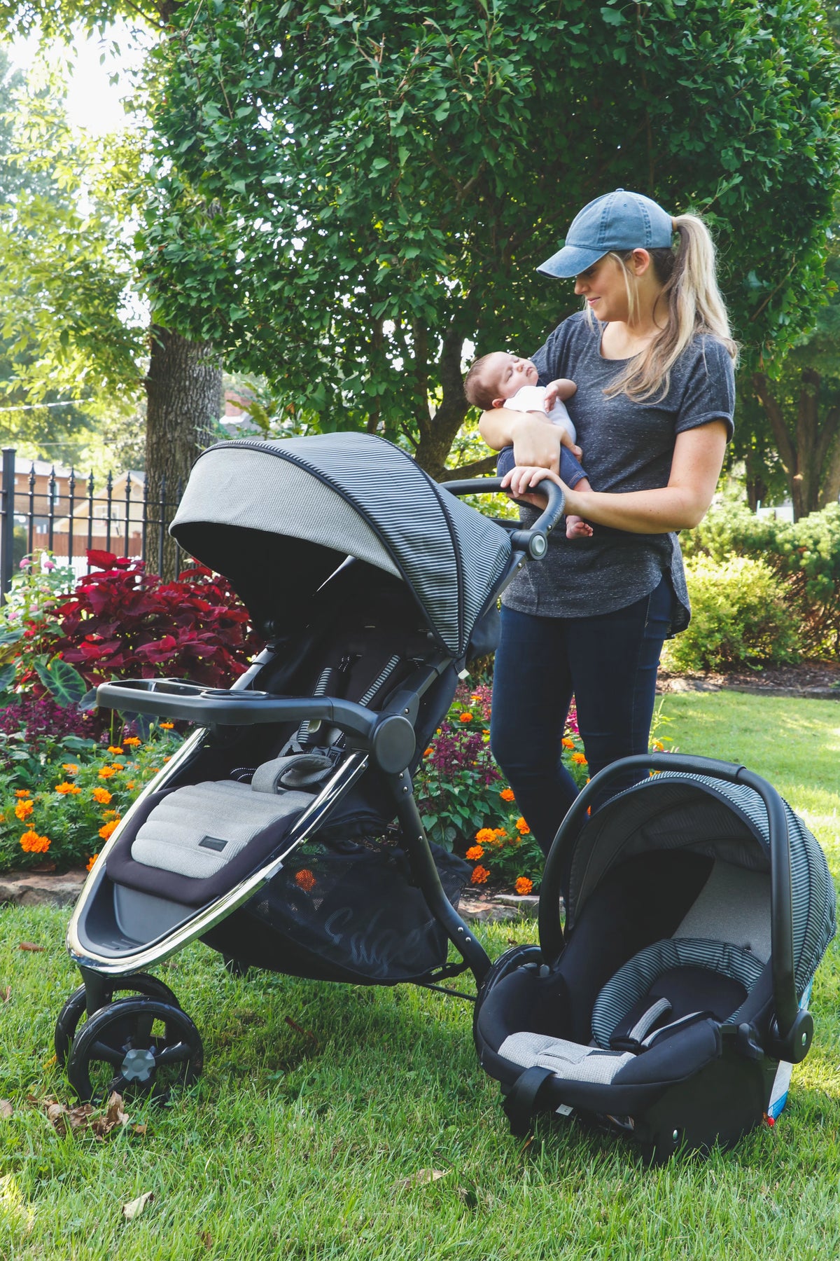 Stroller and Rear-Facing Infant Car Seat L563224