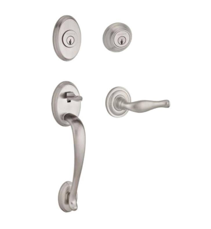 Columbus Handleset with Right Handed Decorative Lever and Traditional Round Rose in Satin Nickel M1413
