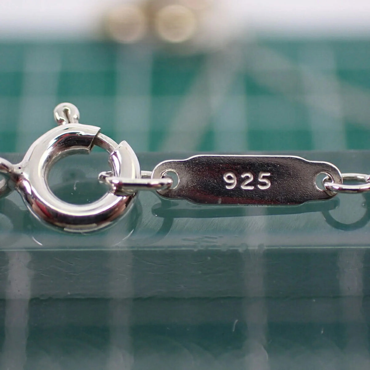 Interlocking Circle Necklace P24423