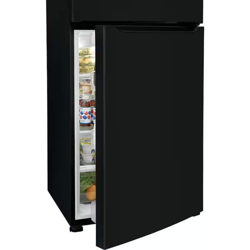 Top Freezer Refrigerator in Black E63640