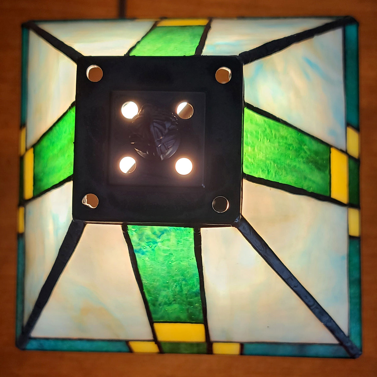 Tiffany-style Banker Lamp with Blue/Green/Yellow Stained Glass V97296