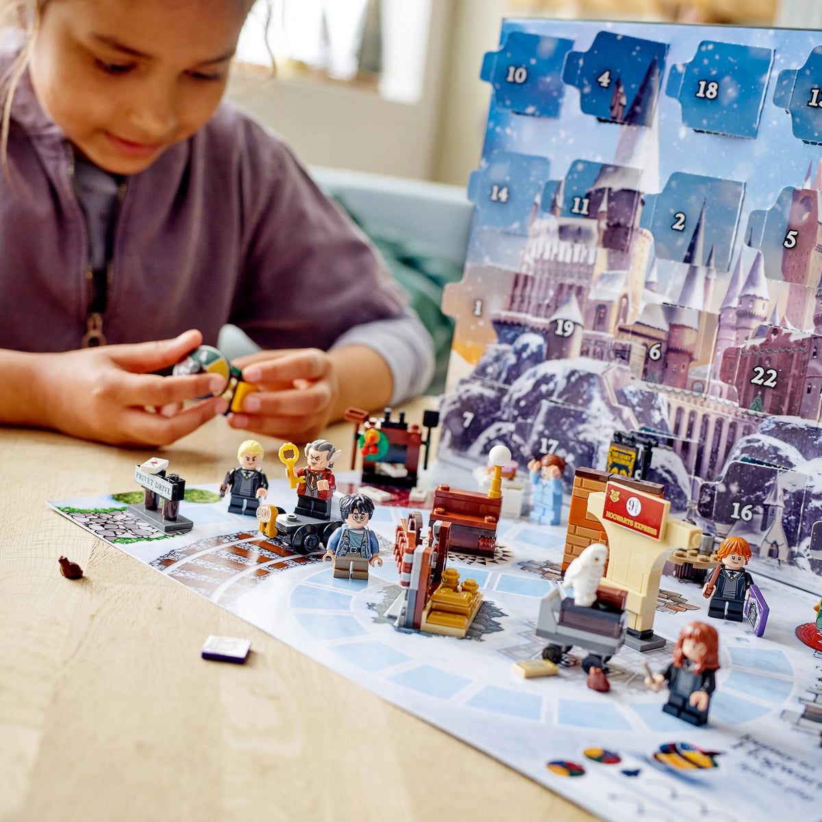 Advent Calendar 274 Pieces N703373