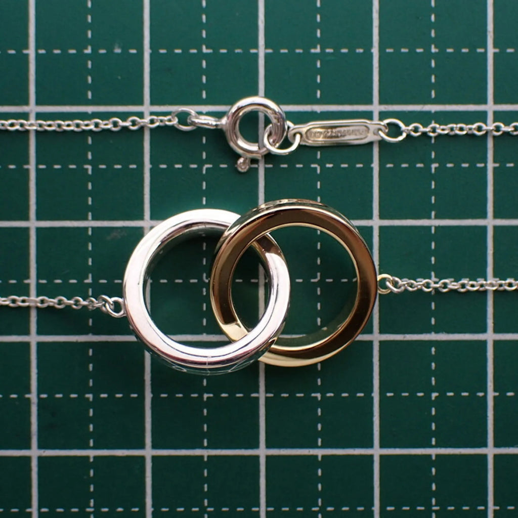 Interlocking Circle Necklace P24423