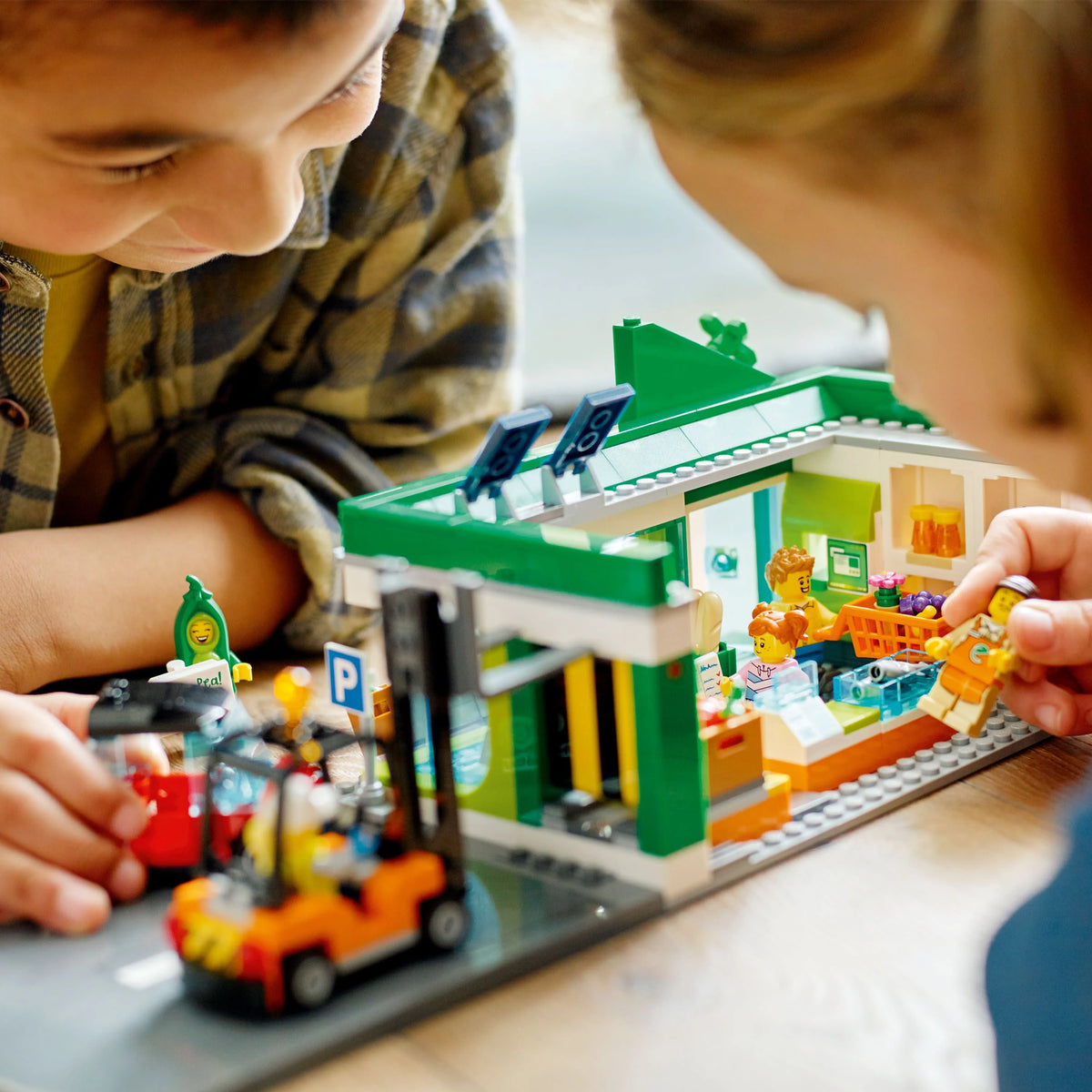 Grocery Store Building Set 404 Pieces B236324